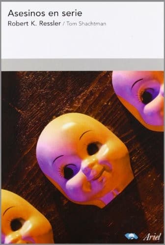 Cover of Asesinos En Serie