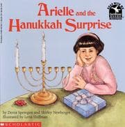 Cover of Arielle and the Hanukkah surprise