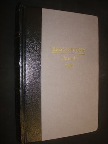 Cover of Dracula [adaptation]
